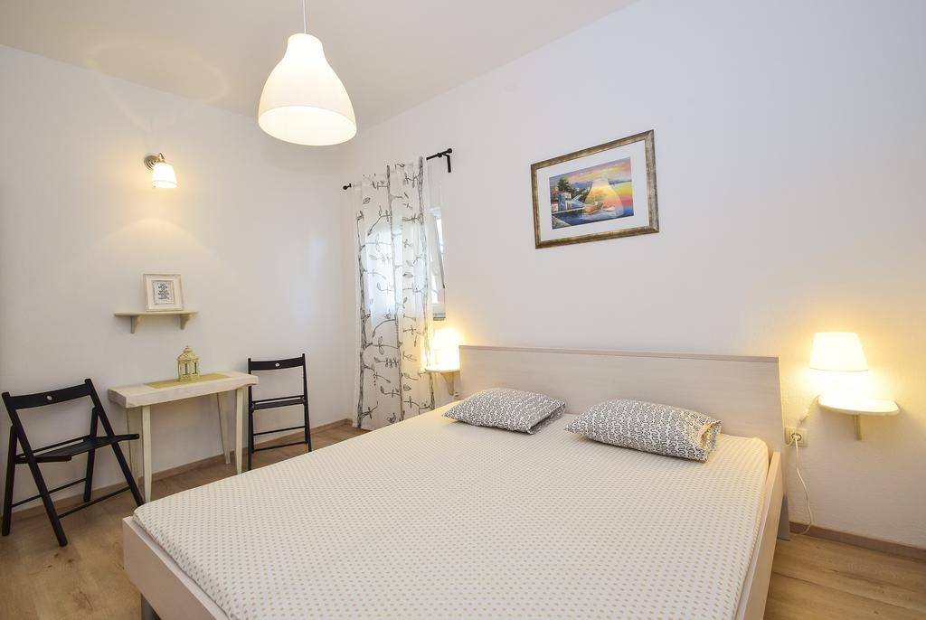 Amadrian Apartments Шибеник Экстерьер фото
