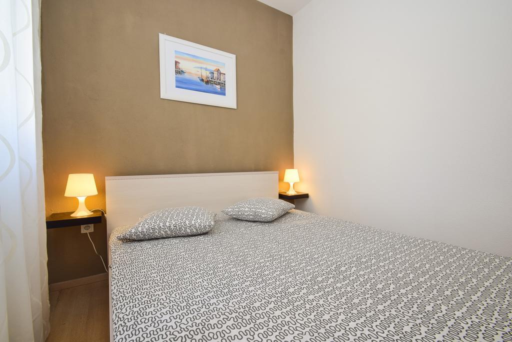 Amadrian Apartments Шибеник Экстерьер фото