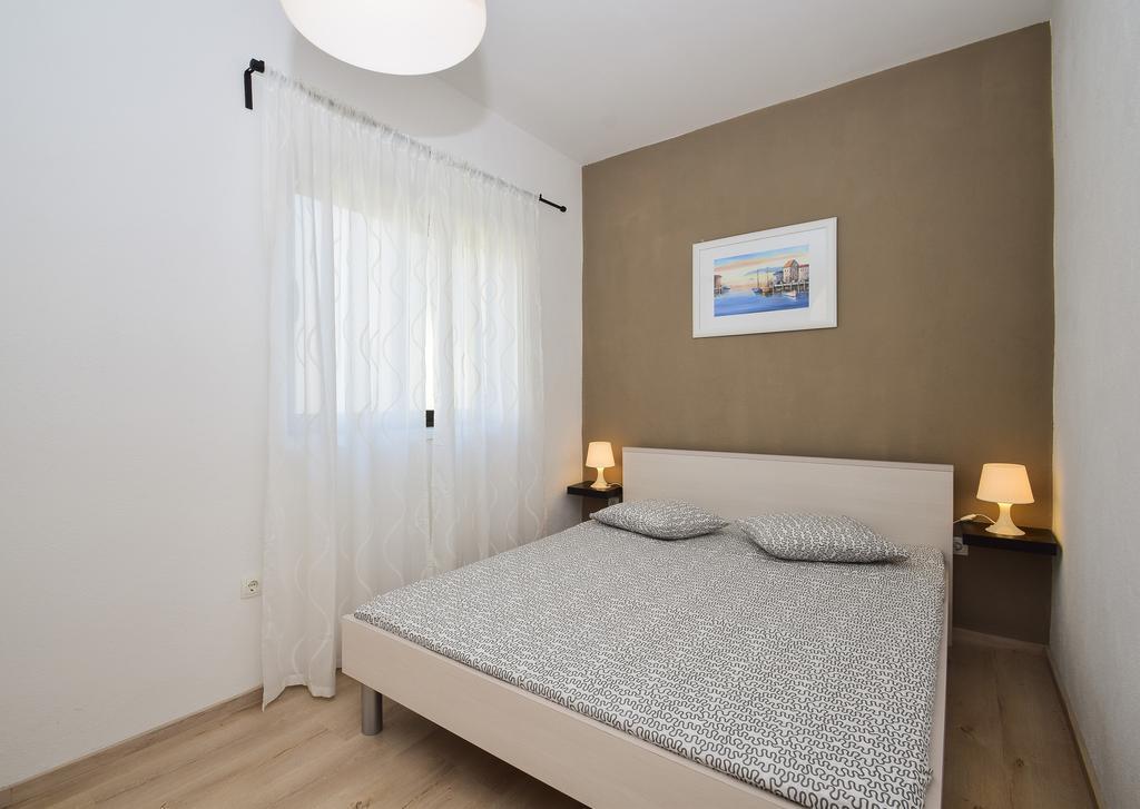 Amadrian Apartments Шибеник Экстерьер фото